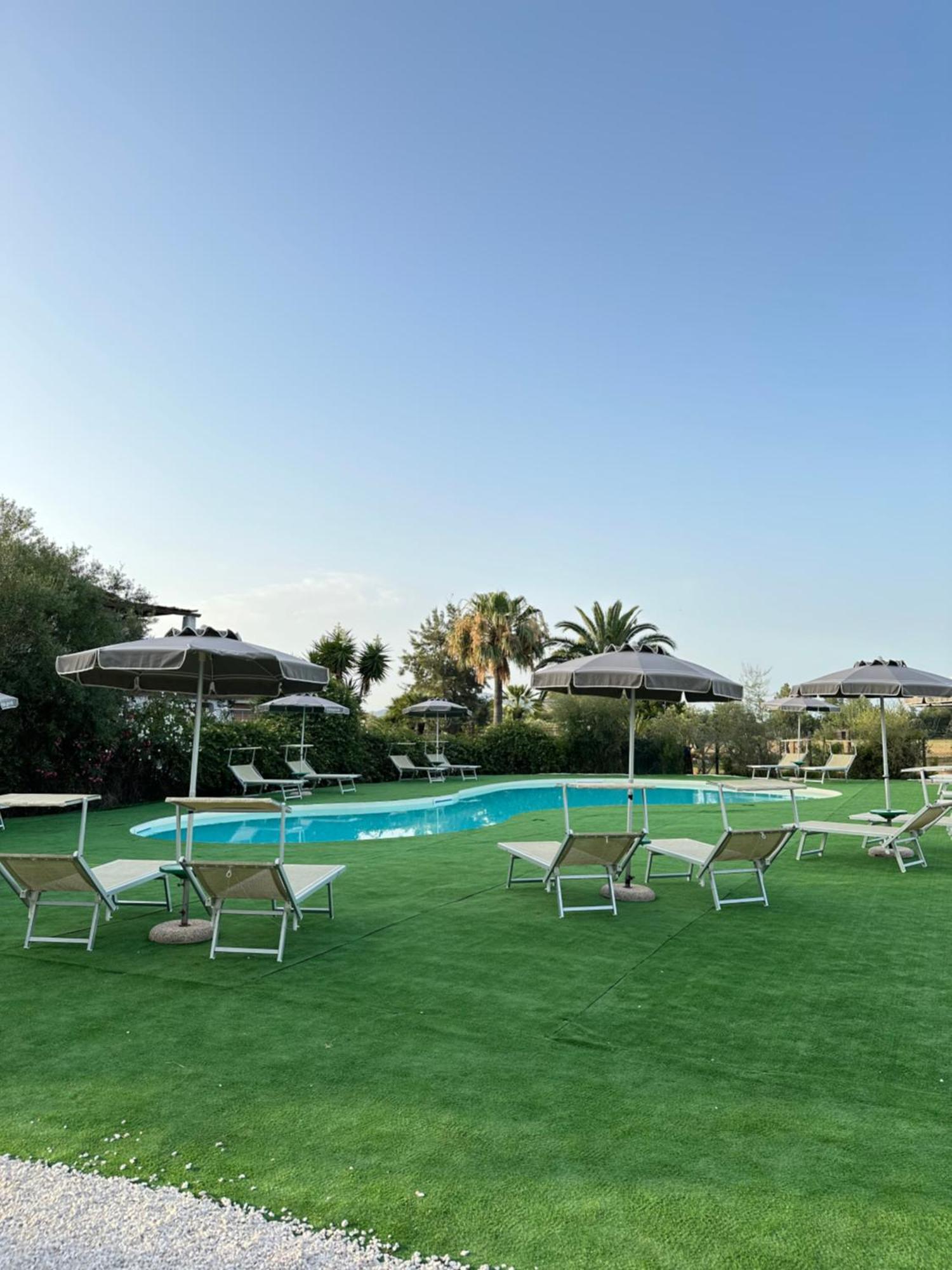 Noha Lifestyle Hotel - Adults Only Pula Buitenkant foto