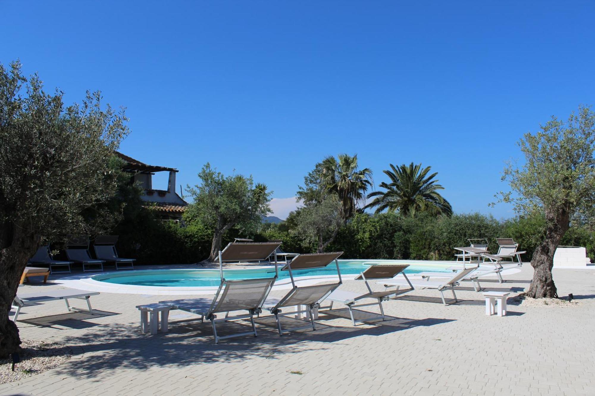 Noha Lifestyle Hotel - Adults Only Pula Buitenkant foto