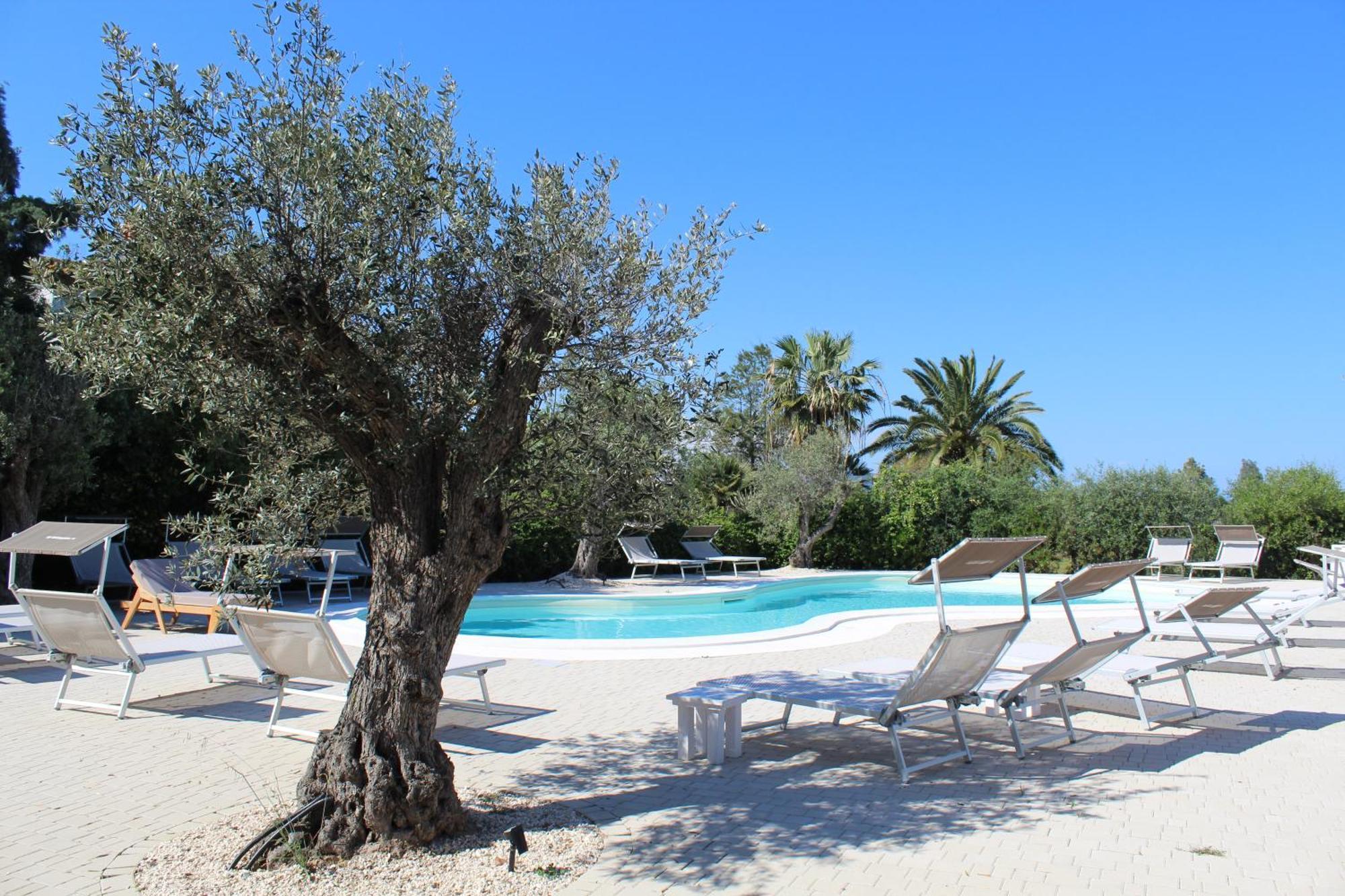 Noha Lifestyle Hotel - Adults Only Pula Buitenkant foto